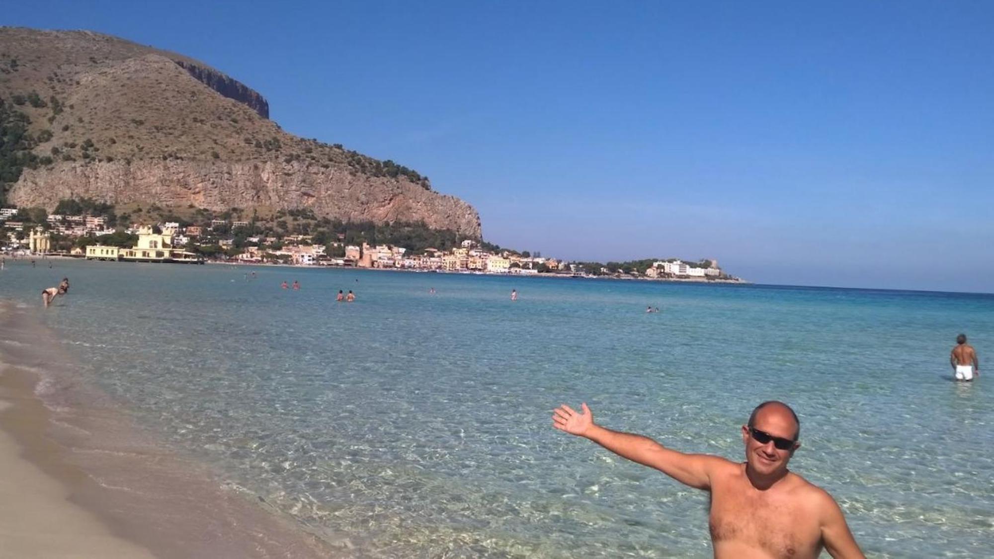 Mondello Luxury Apartment On The Beach Eksteriør billede