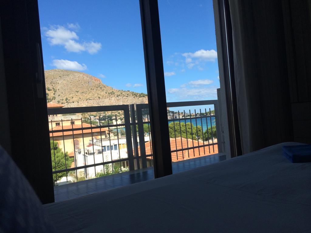 Mondello Luxury Apartment On The Beach Eksteriør billede