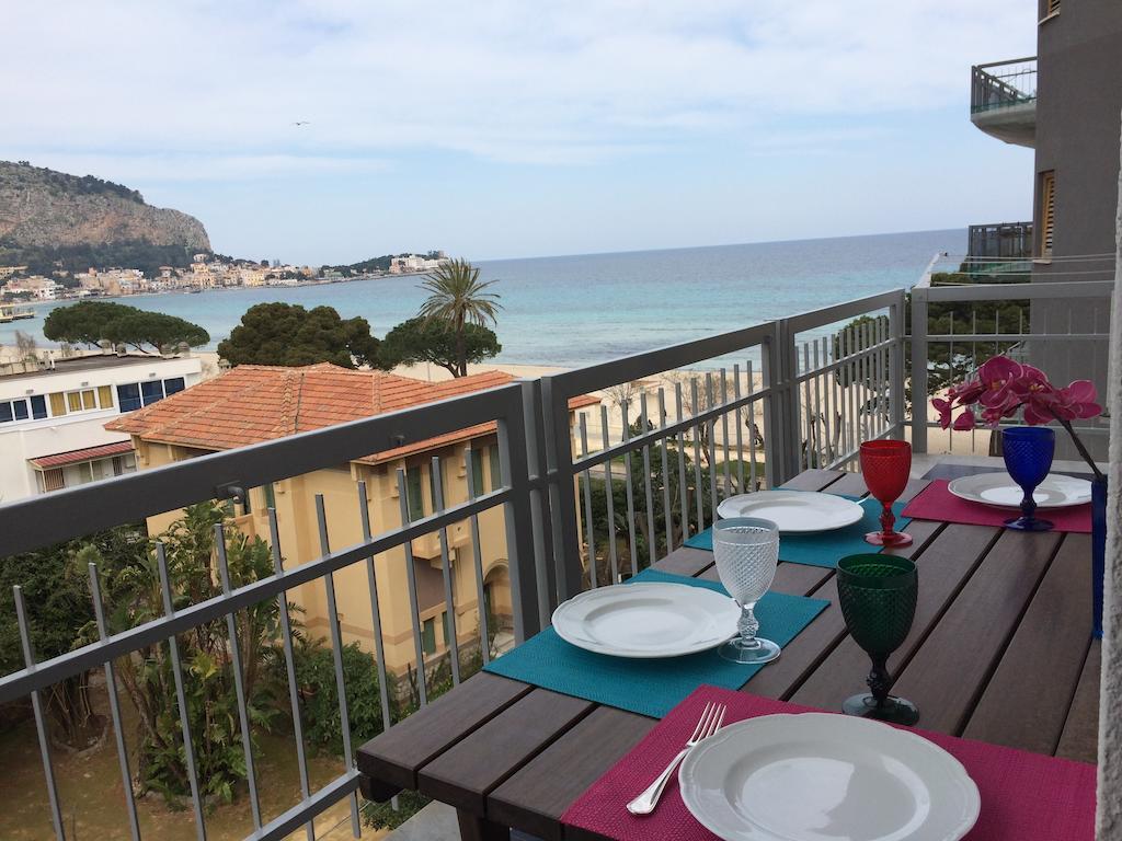 Mondello Luxury Apartment On The Beach Værelse billede